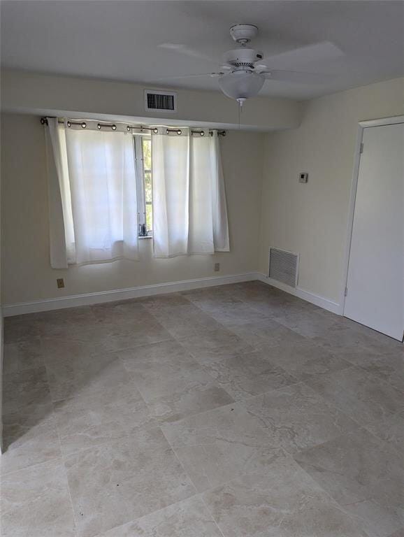 5220 NE 14TH Way 8 — photo 2