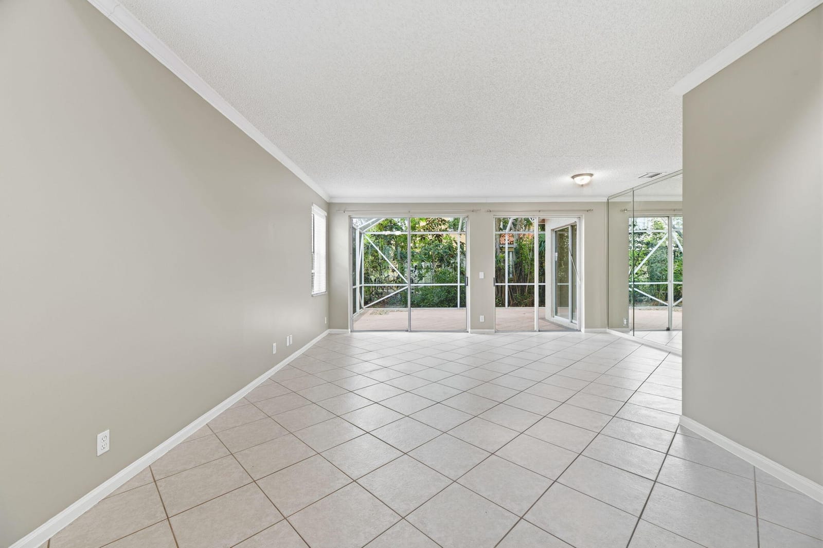 4745 NW 114th Drive — photo 9