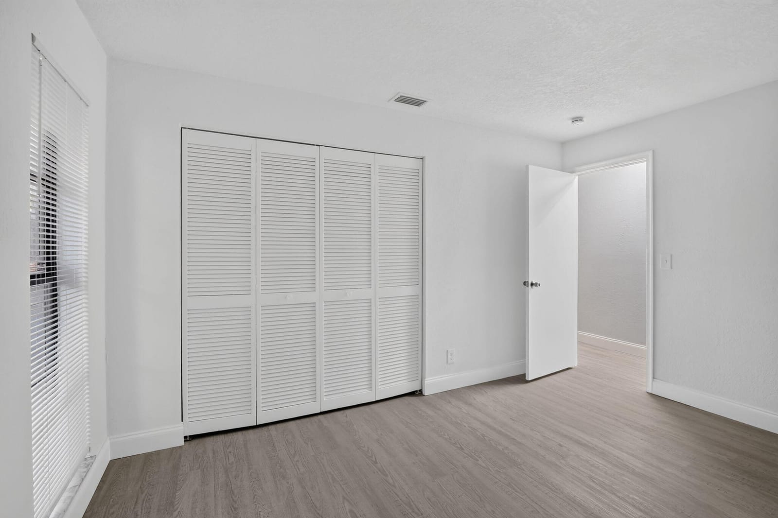 9820 NW 15TH Street, Plantation, FL 33322 photo 16