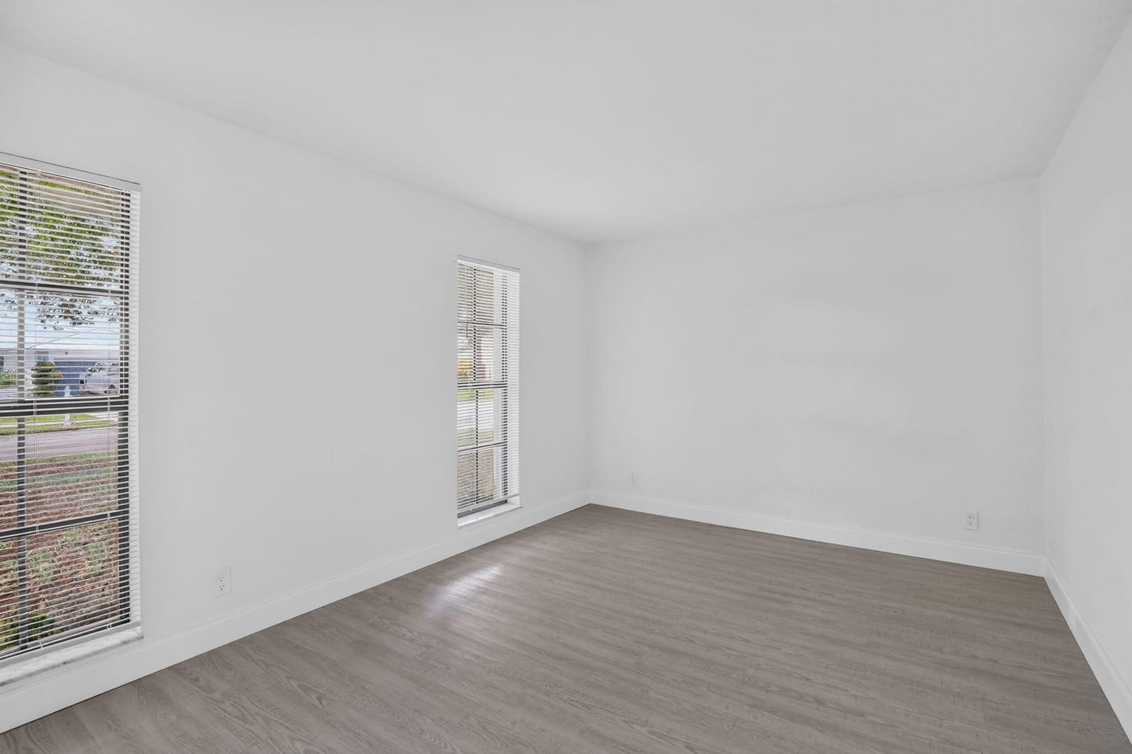 9820 NW 15TH Street, Plantation, FL 33322 photo 17