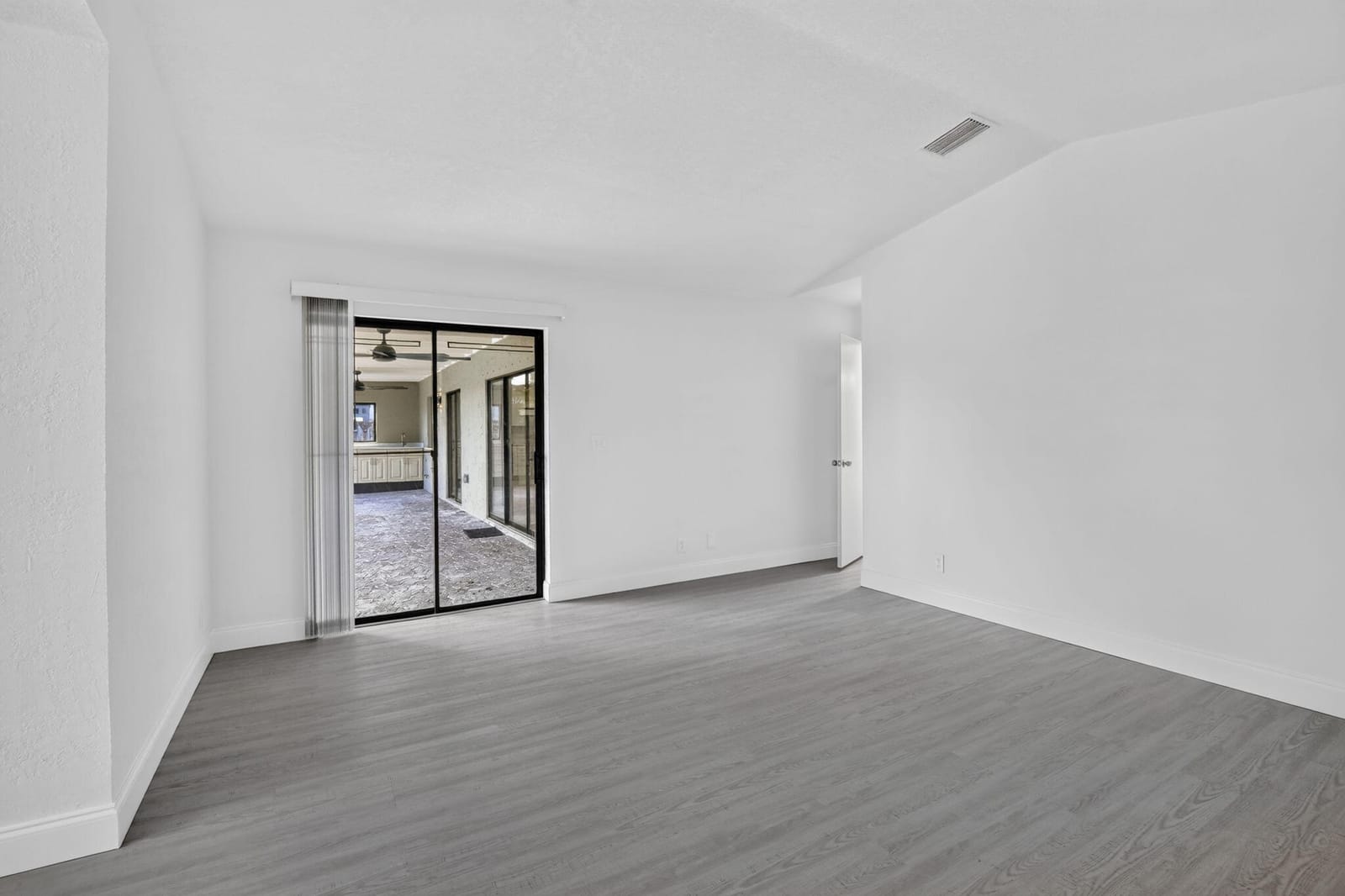9820 NW 15TH Street — photo 9