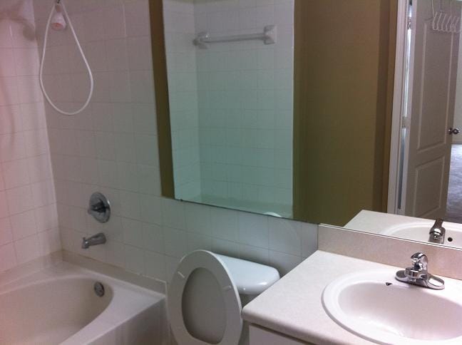 5085 NW 7th Street 1411 — photo 3