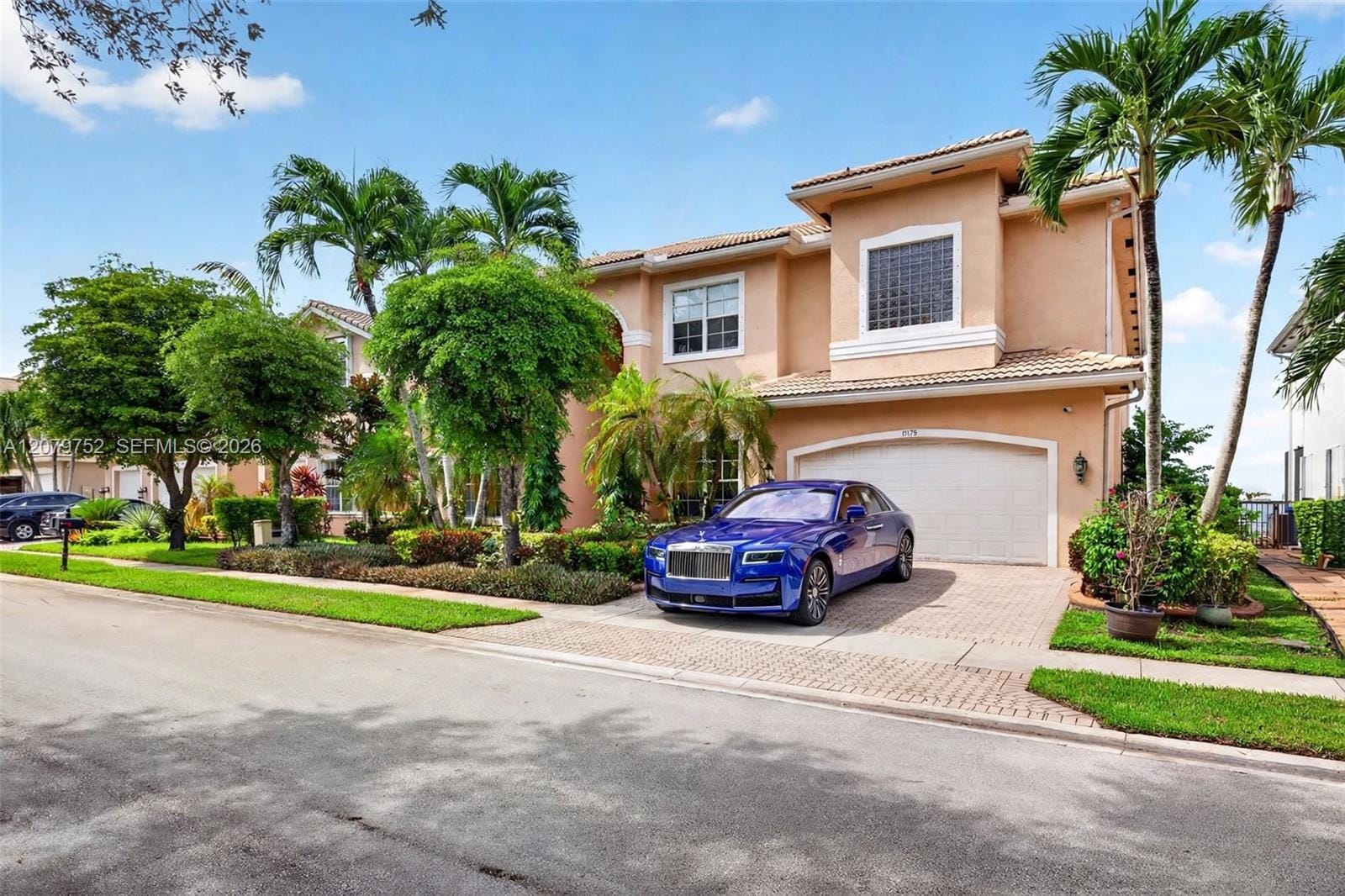 17579 SW 54th Street — photo 4