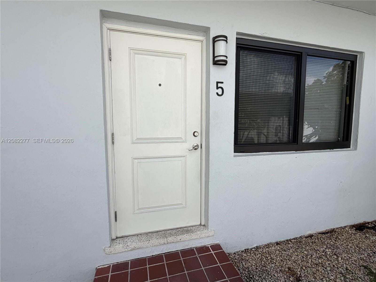 600 SW 10th Street 5 — photo 2
