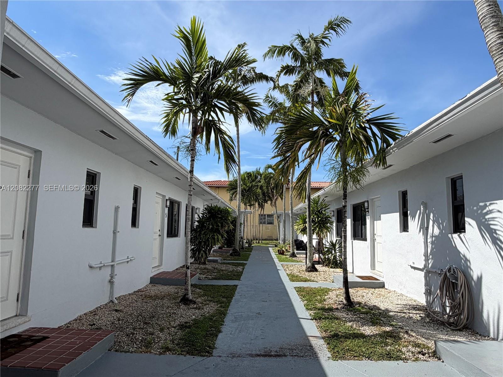 600 SW 10th Street 5 — photo 3