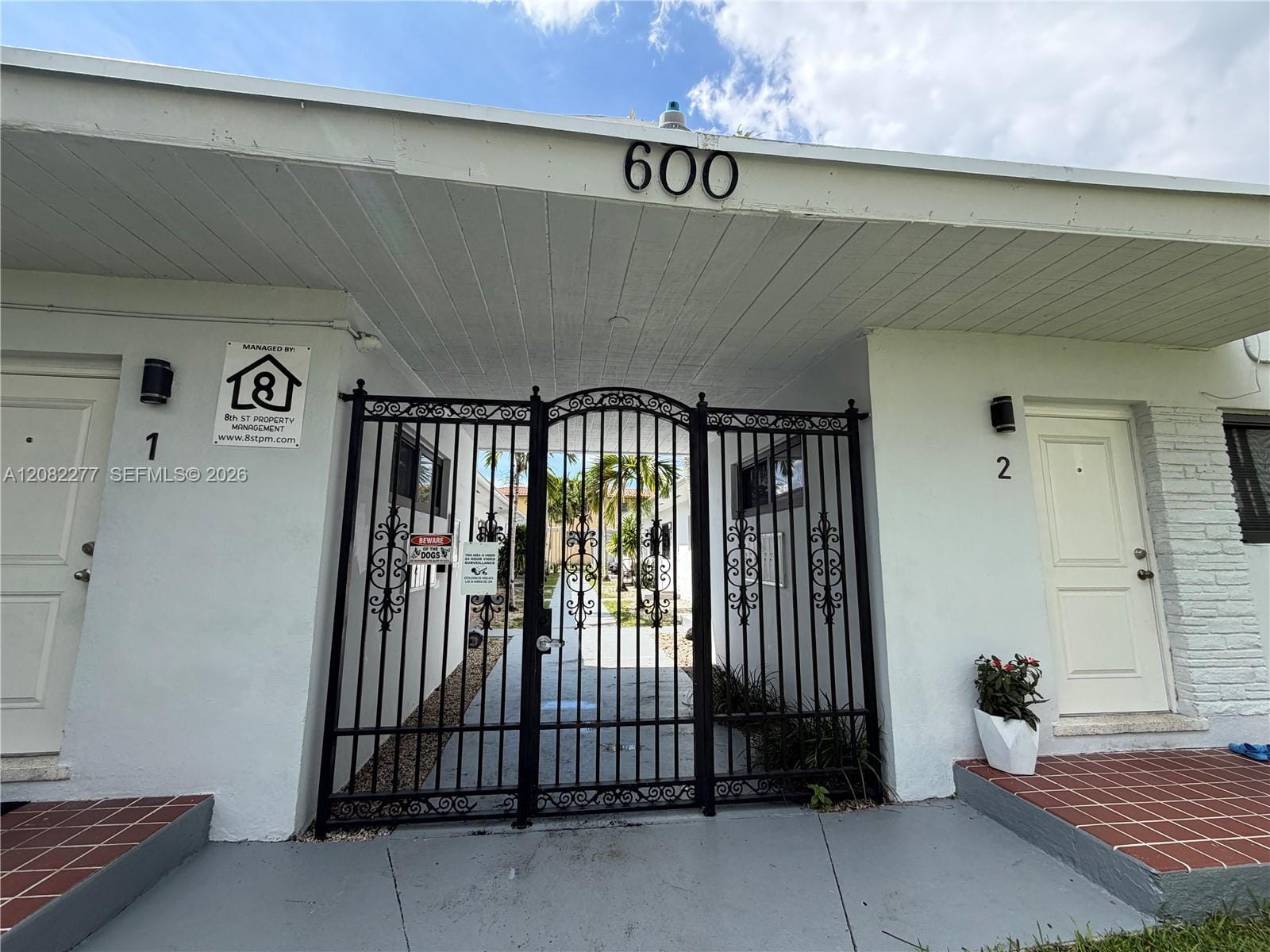 600 SW 10th Street 5 — photo 4