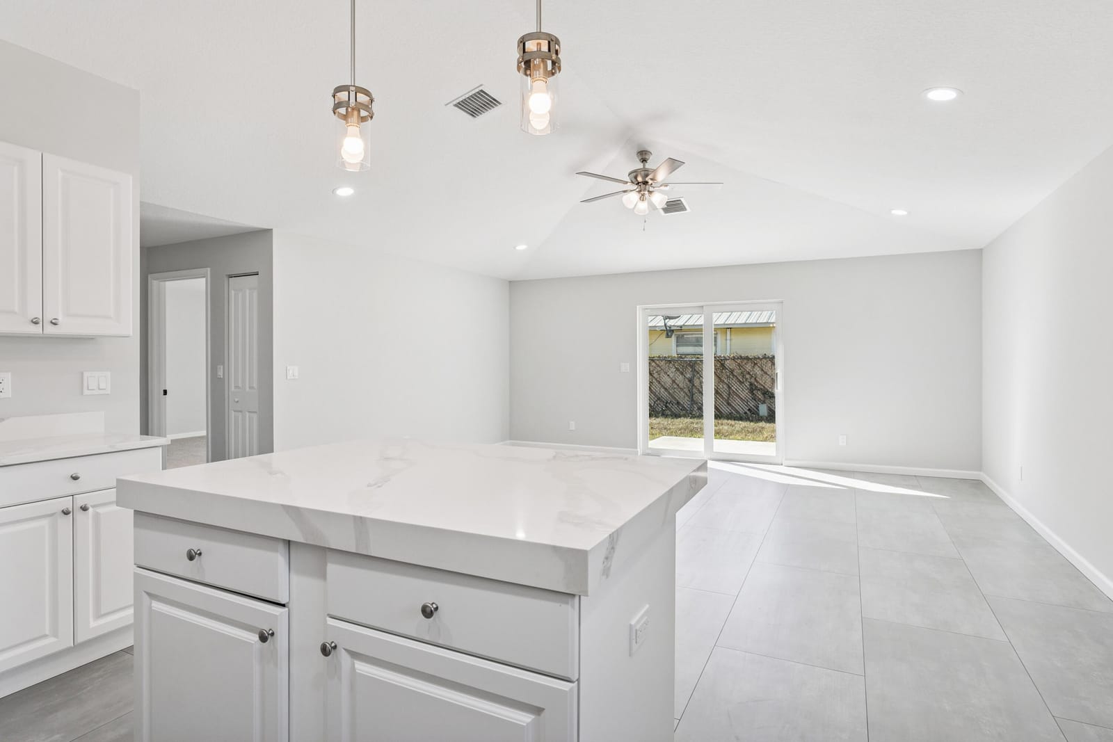 5232 SE 55TH Terrace — photo 8