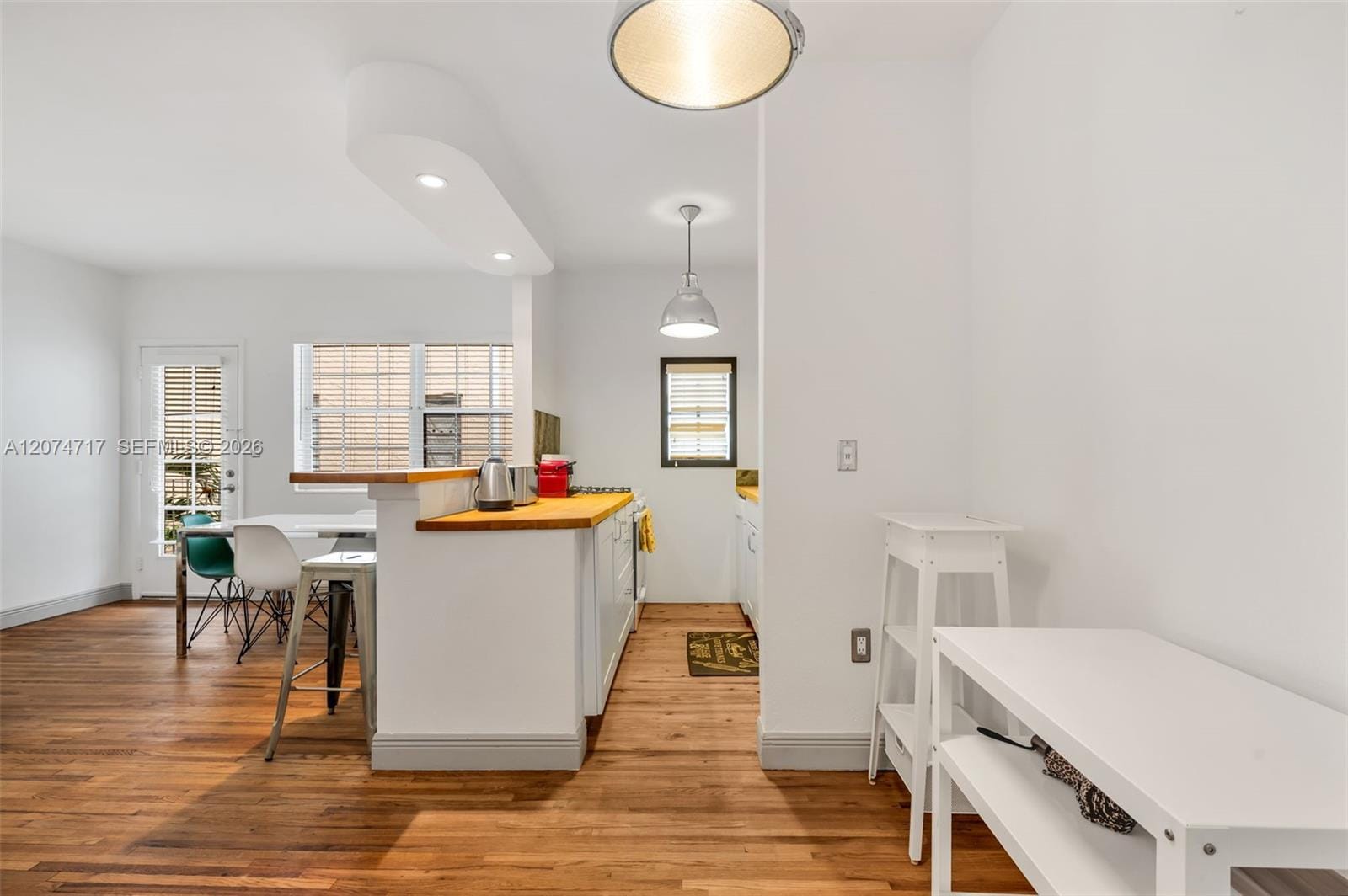 1551 Michigan Avenue 12 — photo 2