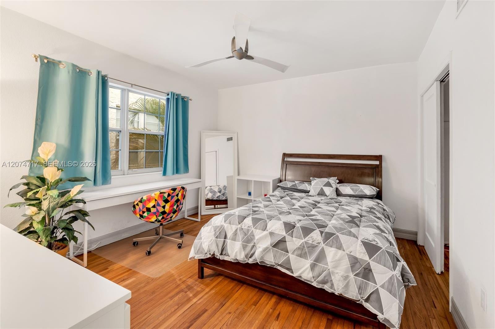1551 Michigan Avenue 12 — photo 12