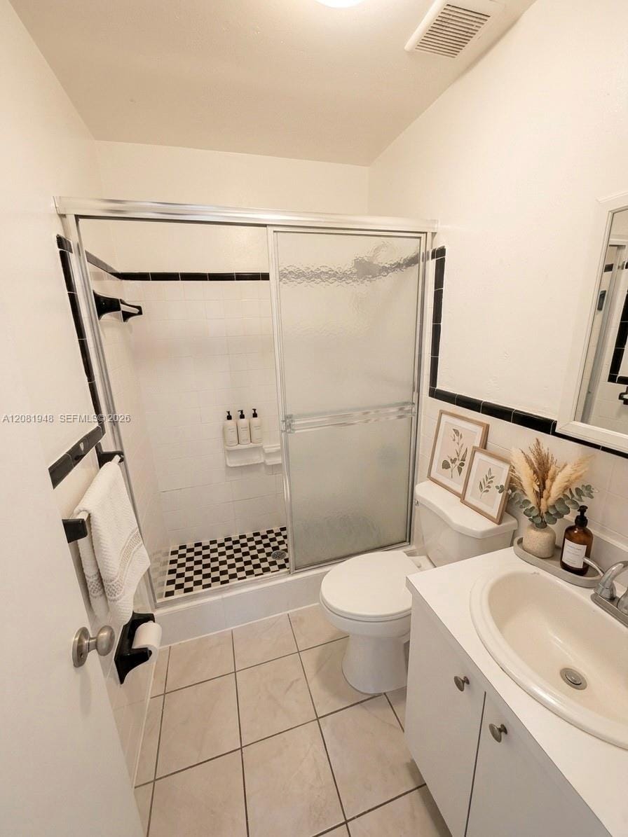 2725 W Okeechobee Road 5, Hialeah, FL 33010 photo 4