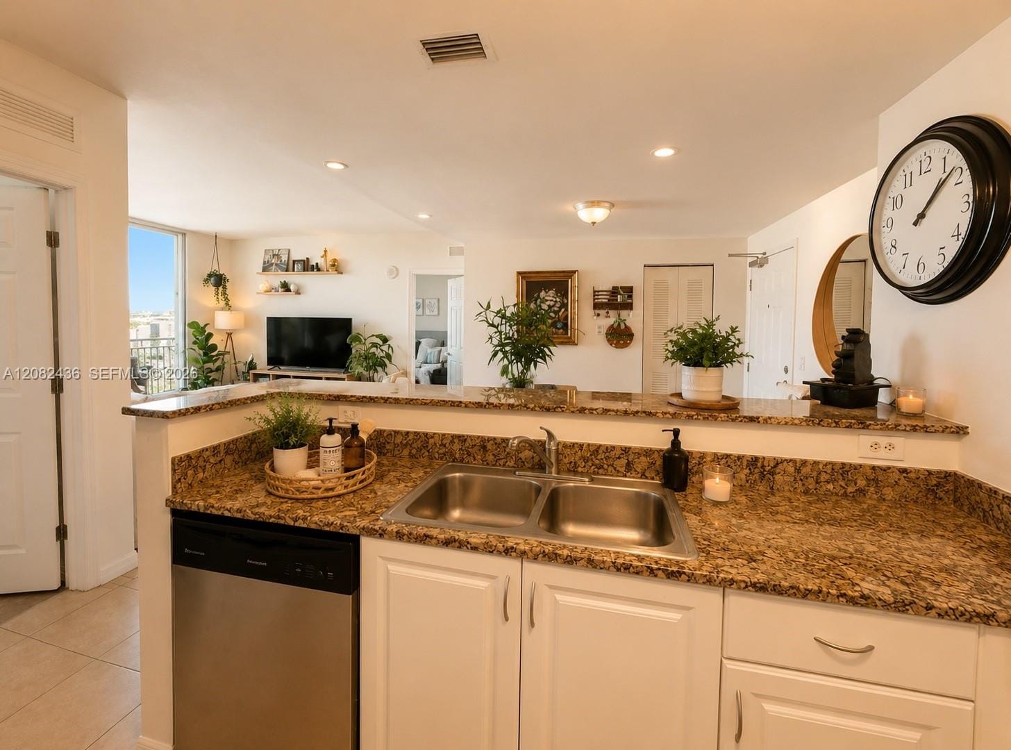 215 SW 42nd Avenue 803 — photo 8