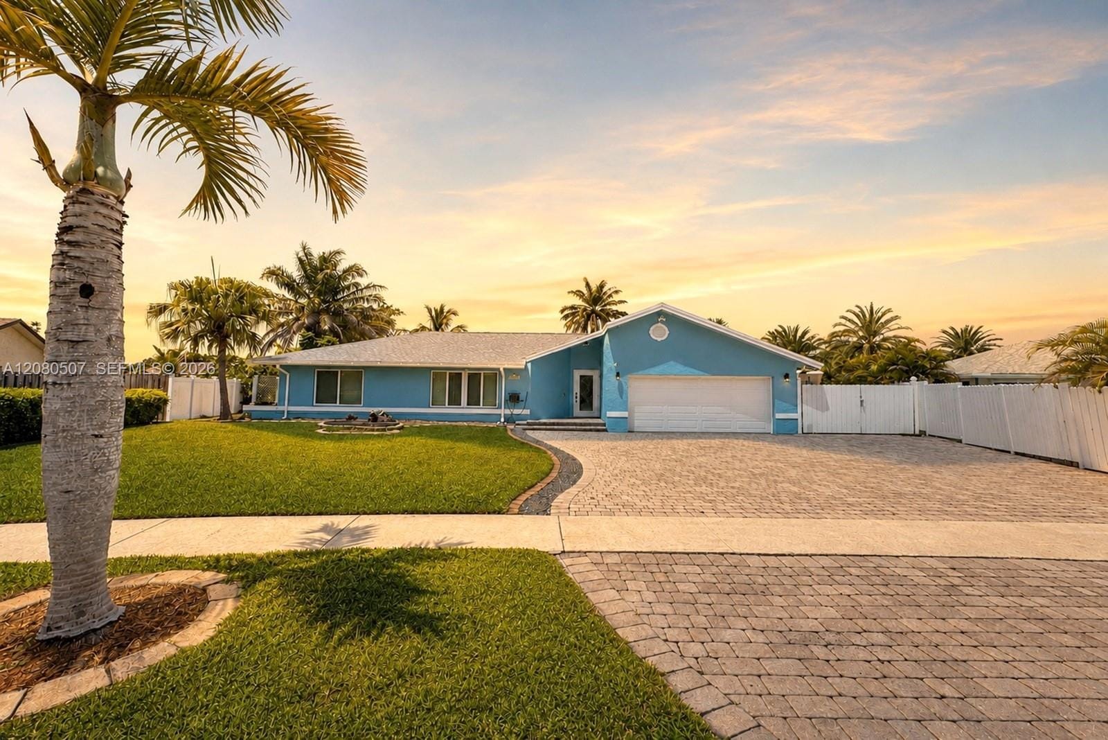 2811 SW 82nd Way, Davie, FL 33328