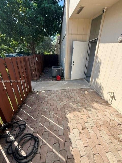 22583 Vistawood Way — photo 10