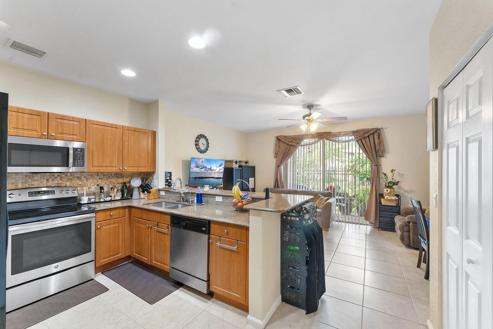 8274 SW 29th Street, Miramar, FL 33025 photo 6