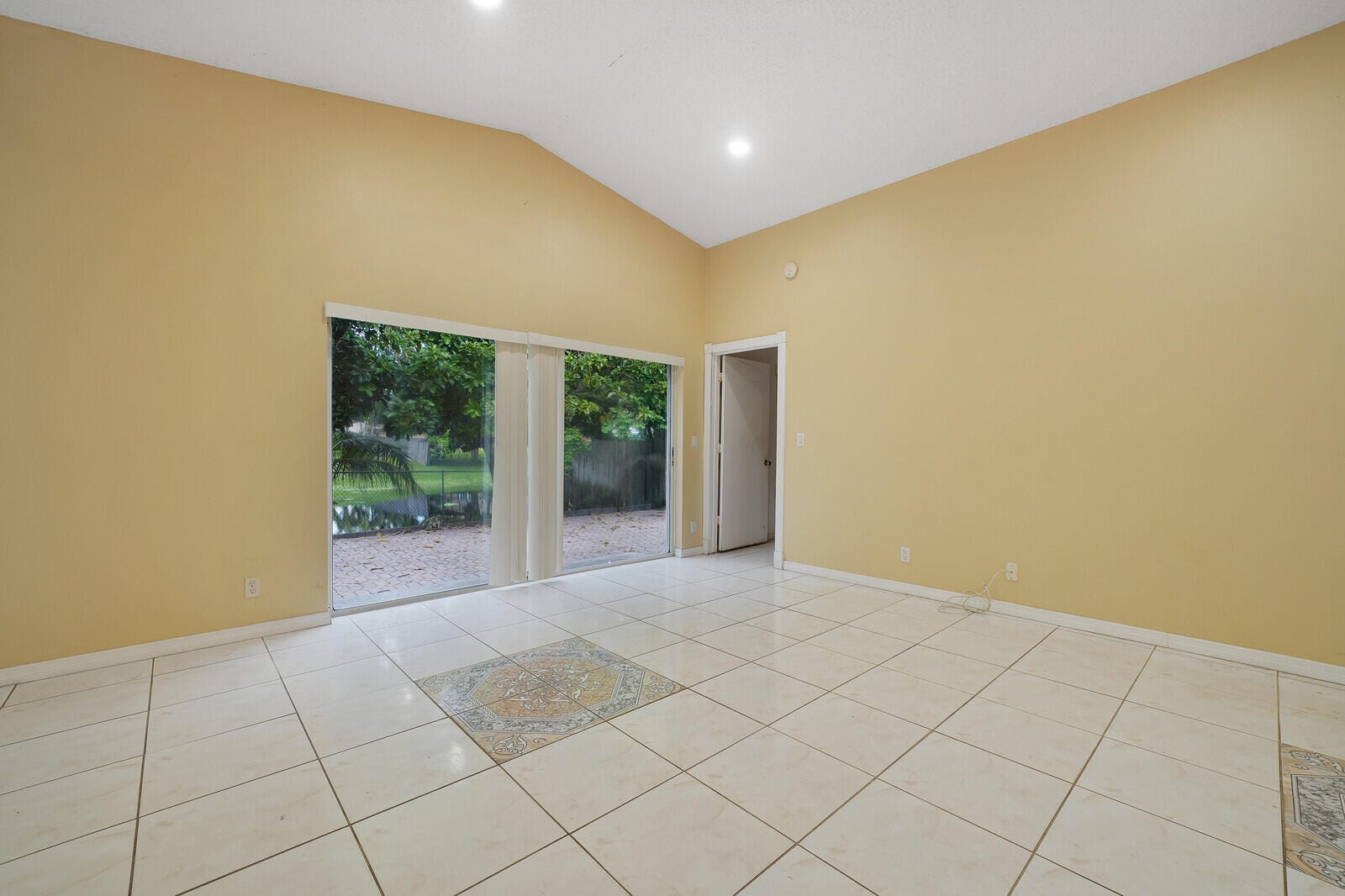 1296 Waterway Cove Drive — photo 7