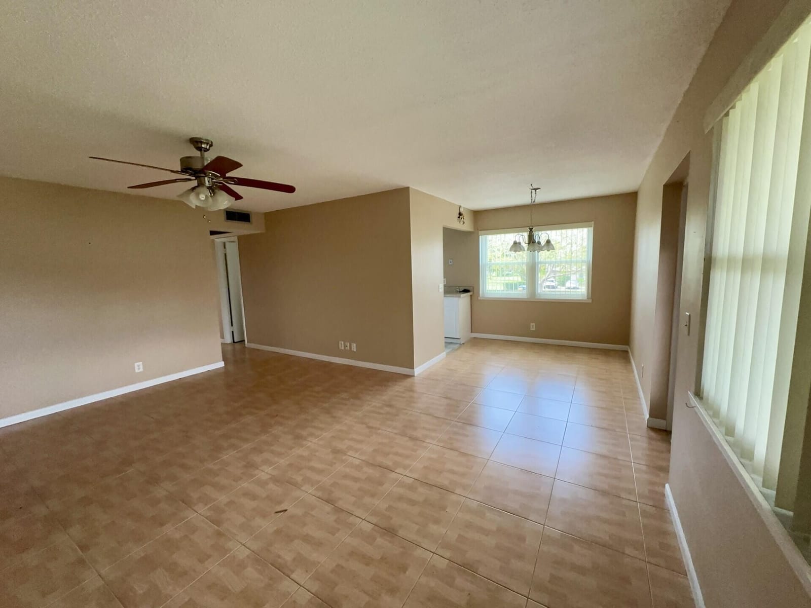 38 CAMBRIDGE B, West Palm Beach, FL 33417 photo 14