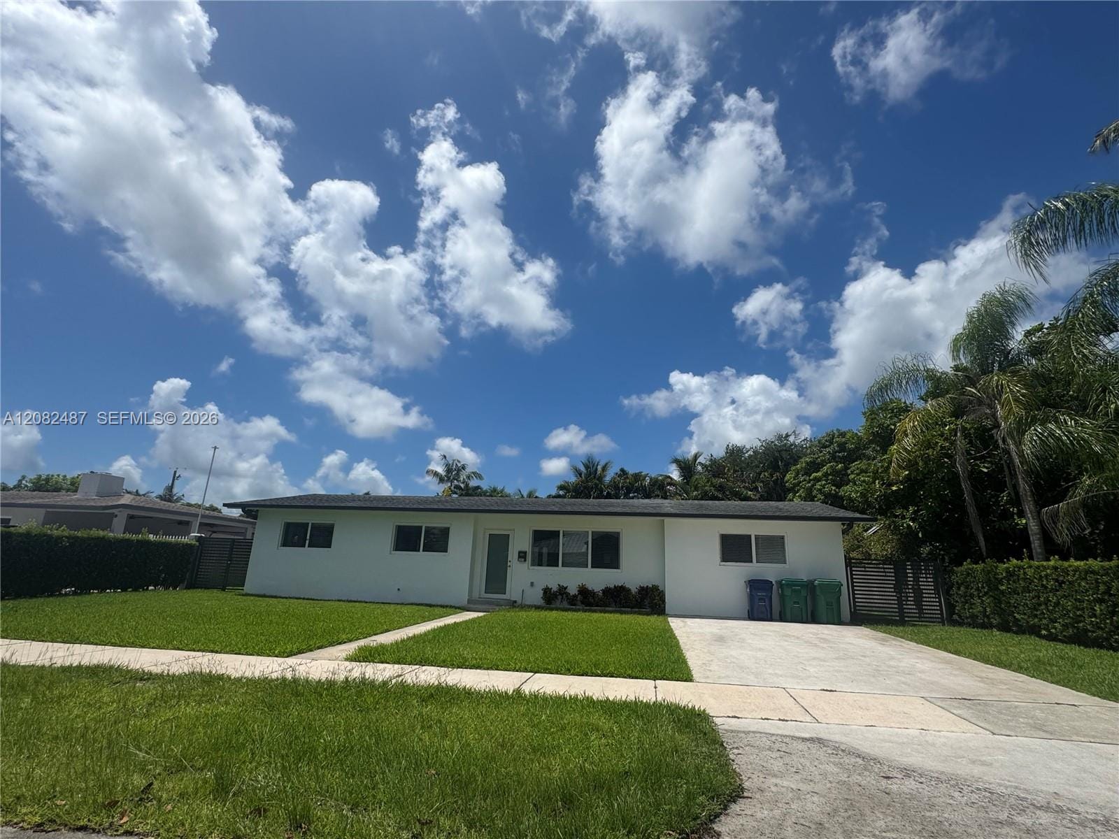 8640 SW 125th Terrace — photo 4