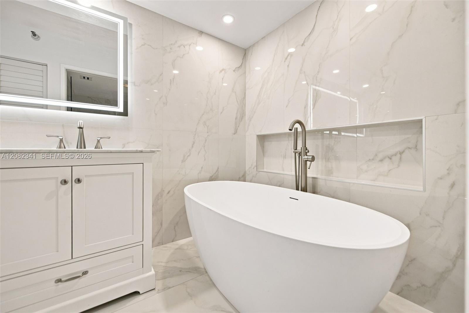 19101 NE 36th Court 1704, Aventura, FL 33180 photo 18