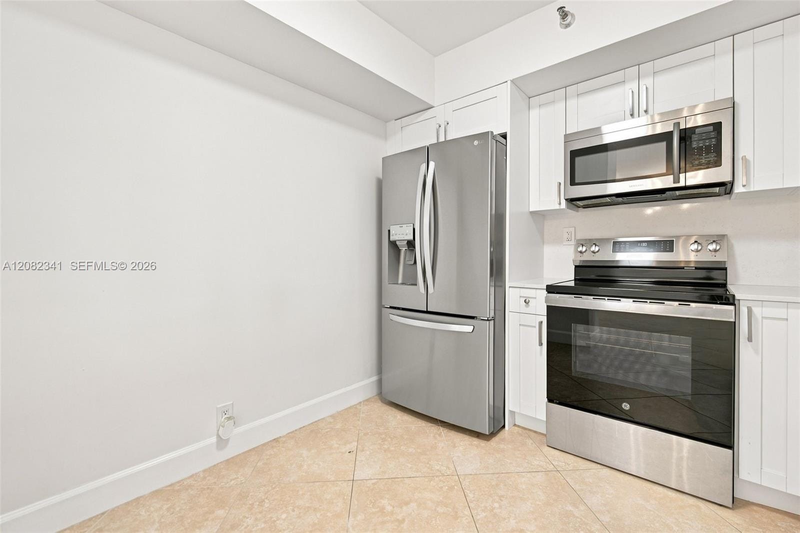 19101 NE 36th Court 1704 — photo 9