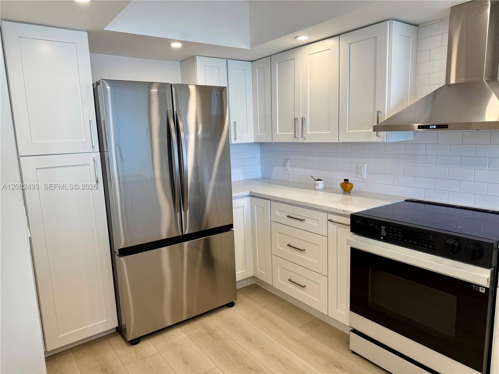 20335 W Country Club Drive 1203 — photo 3