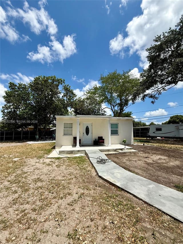 12801 Westview Drive, Miami, FL 33167