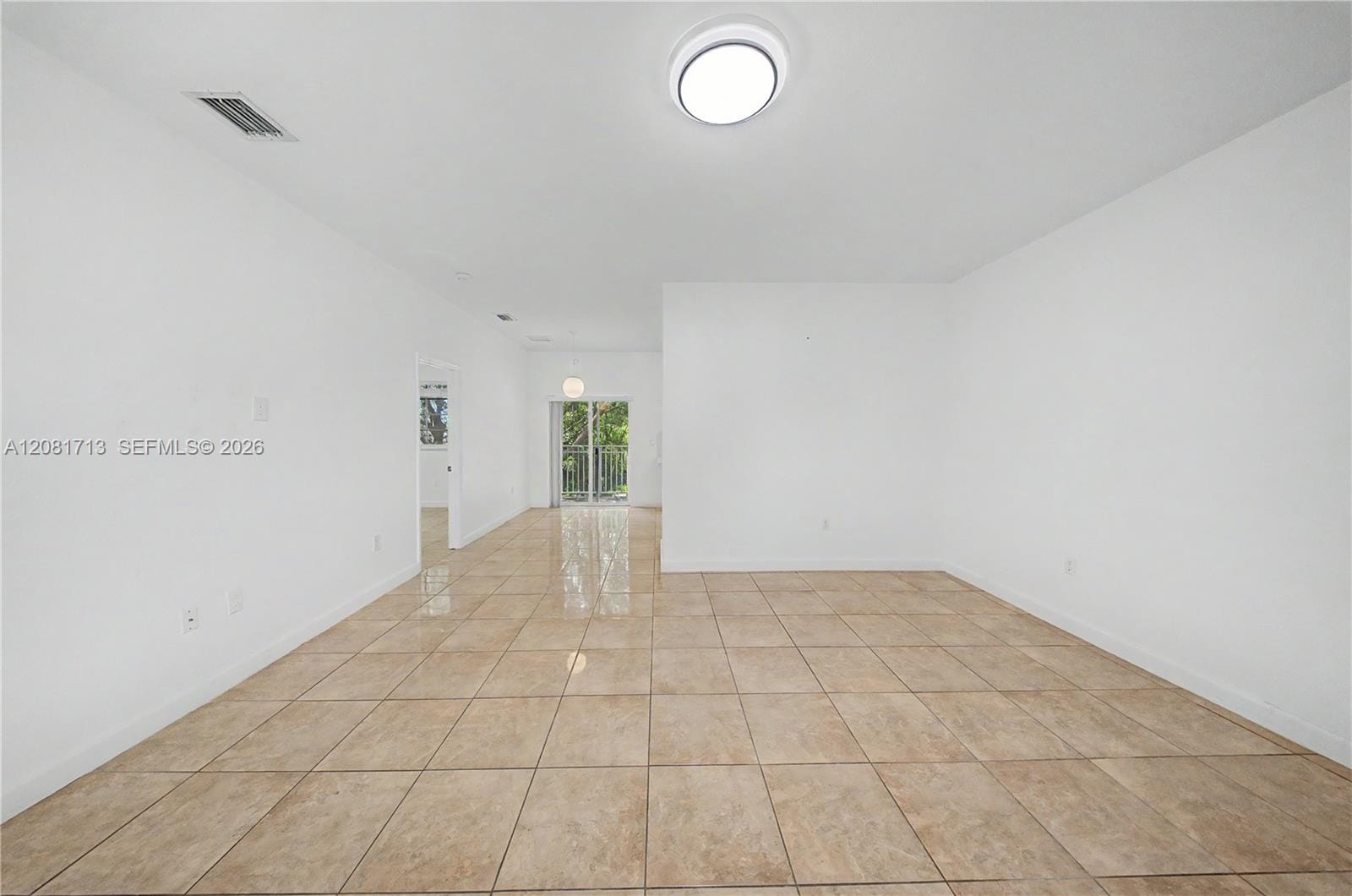 2630 NE 3rd Drive 202 — photo 2