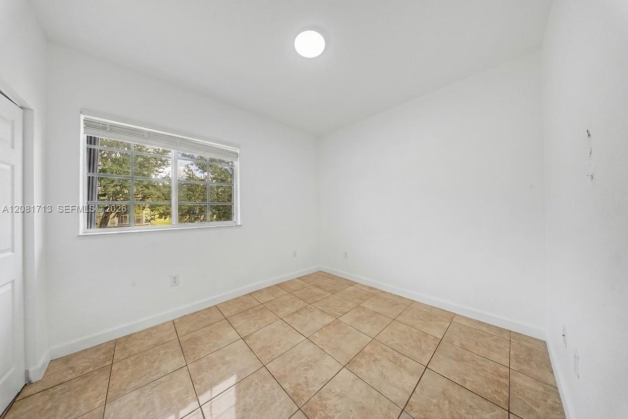 2630 NE 3rd Drive 202 — photo 11