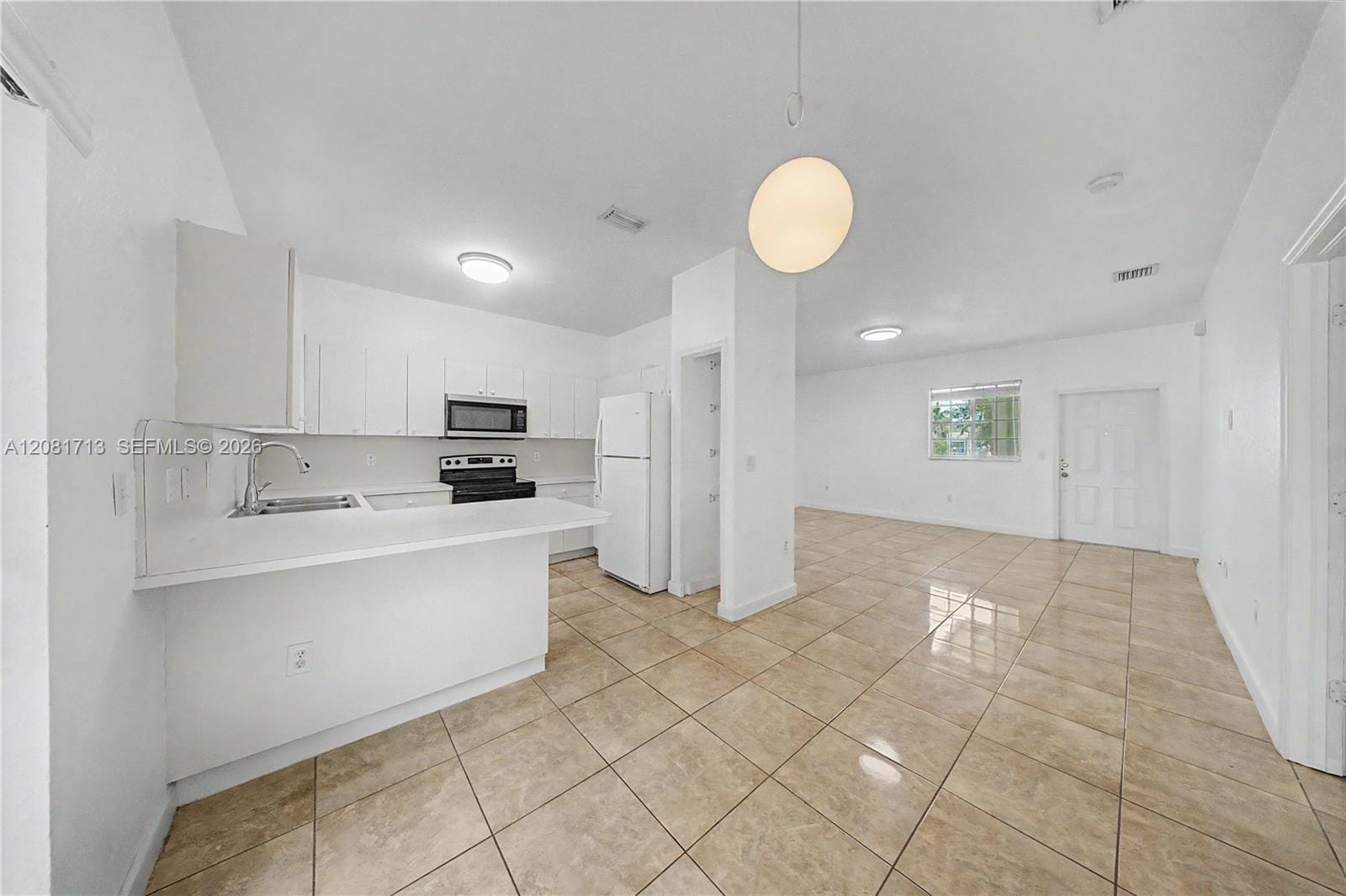 2630 NE 3rd Drive 202 — photo 6