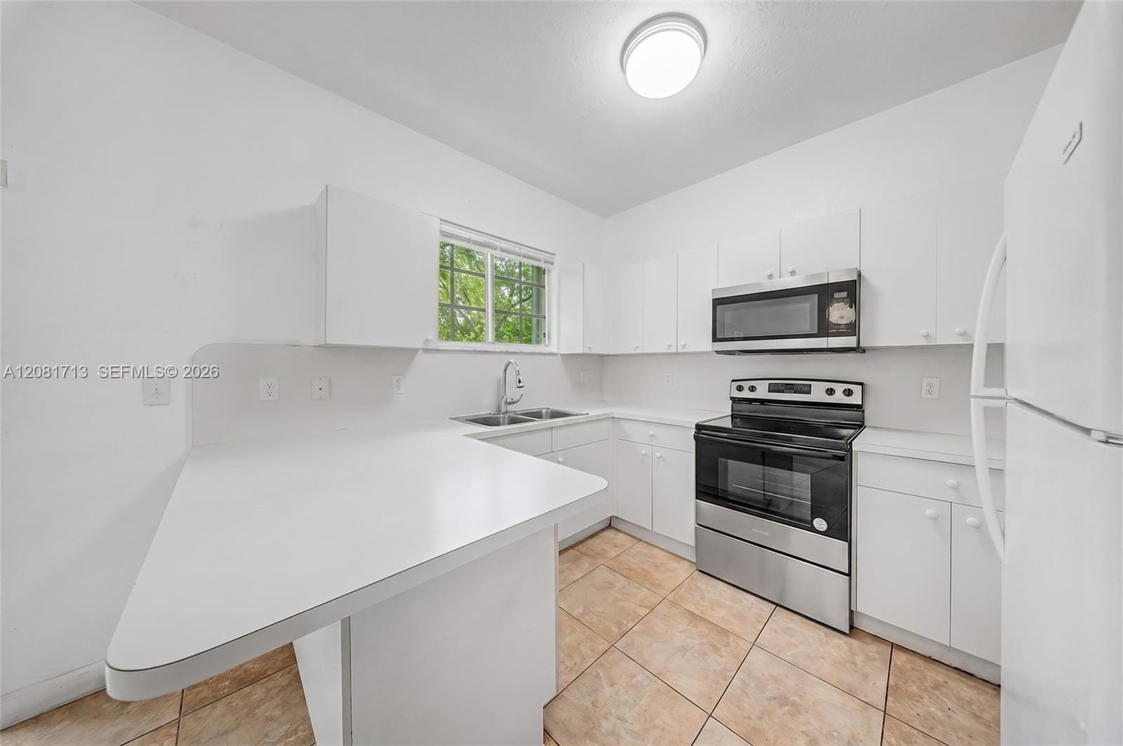 2630 NE 3rd Drive 202 — photo 7