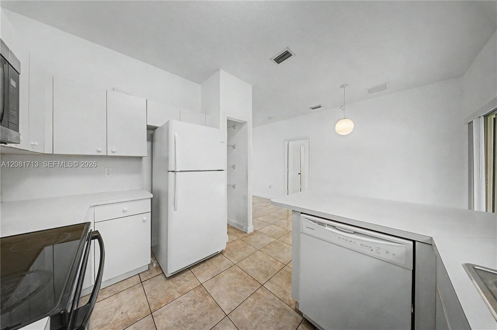 2630 NE 3rd Drive 202 — photo 9