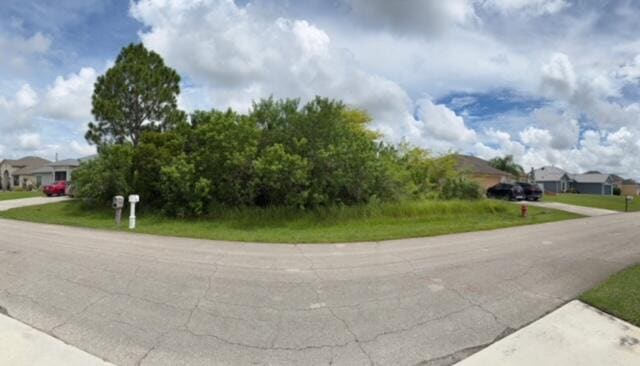 1933 SW GUERNSEY Street, Port St. Lucie, FL 34987