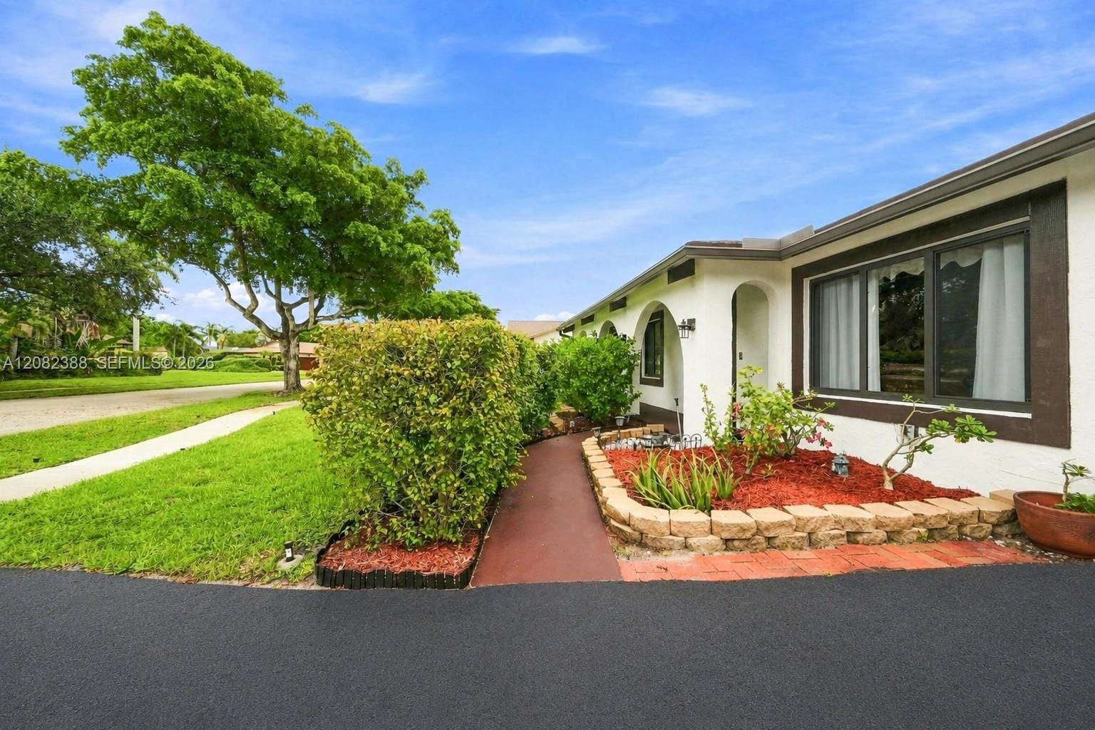 8656 SW 50th Street — photo 5