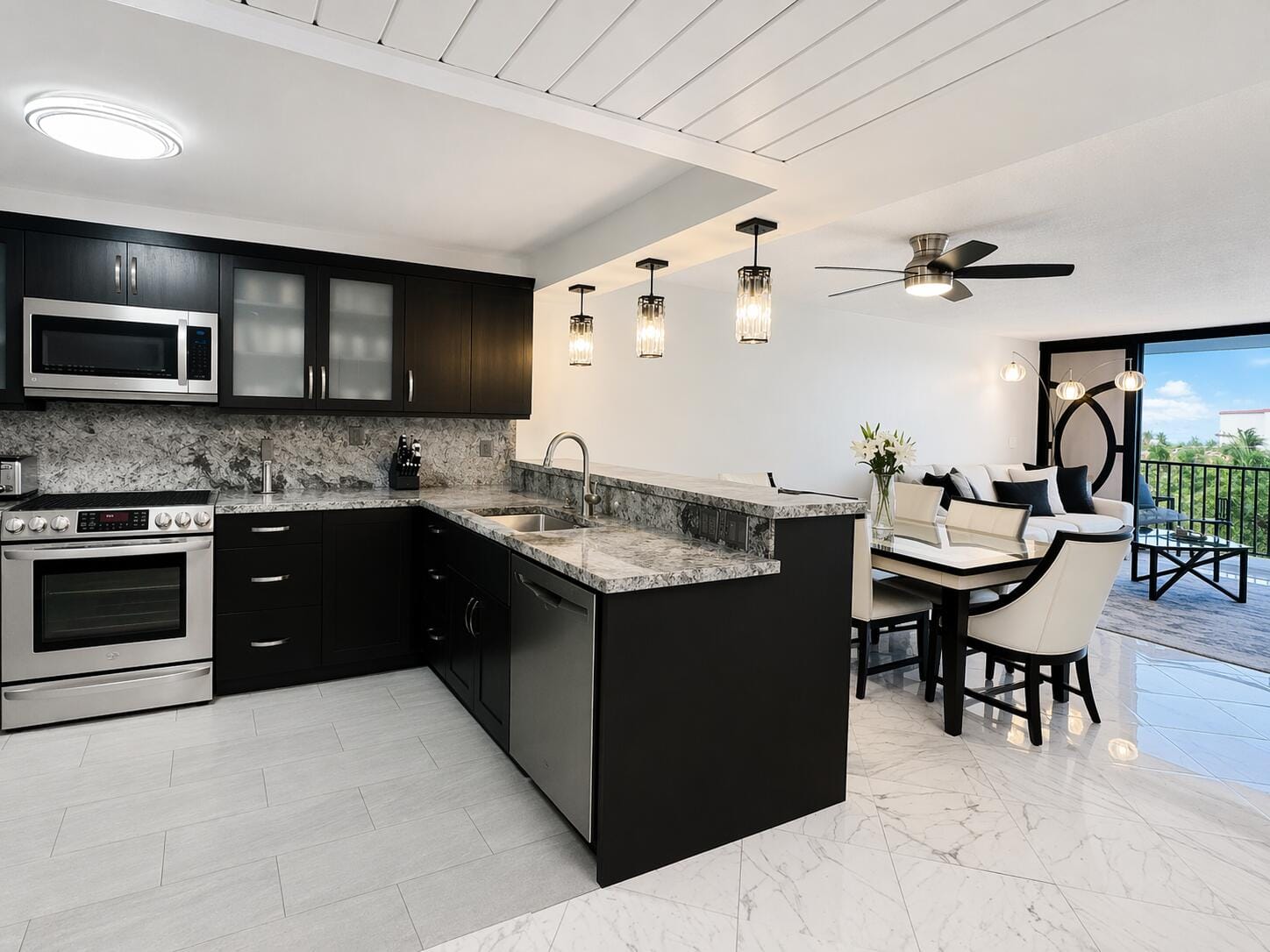 13 ROYAL PALM Way 5050 — photo 9