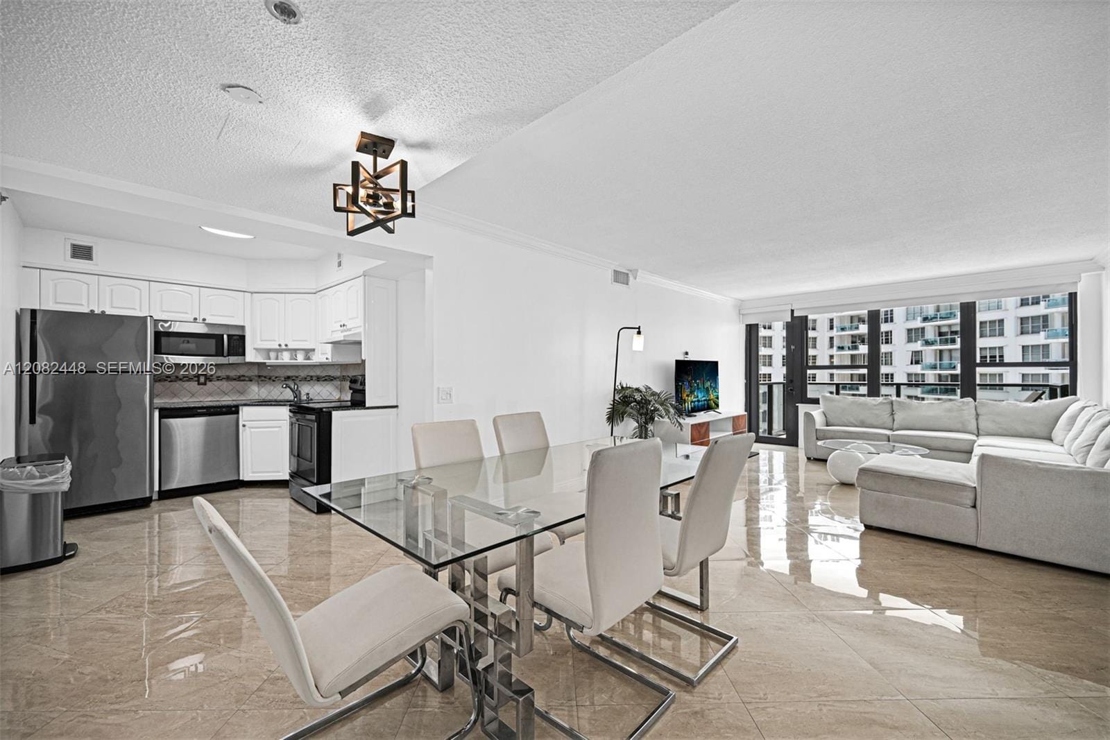 5225 Collins Avenue 1015 — photo 2