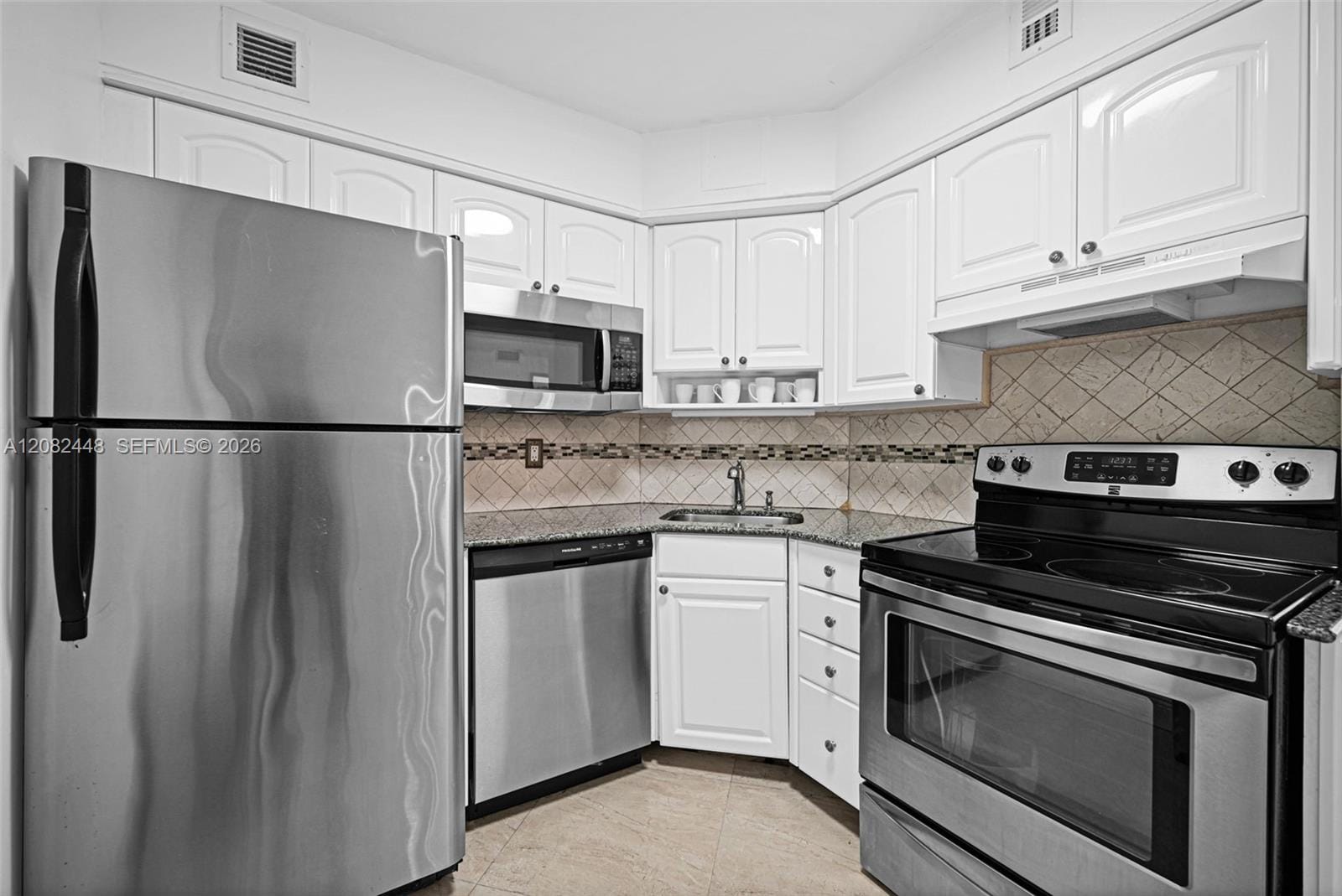 5225 Collins Avenue 1015, Miami Beach, FL 33140 photo 21