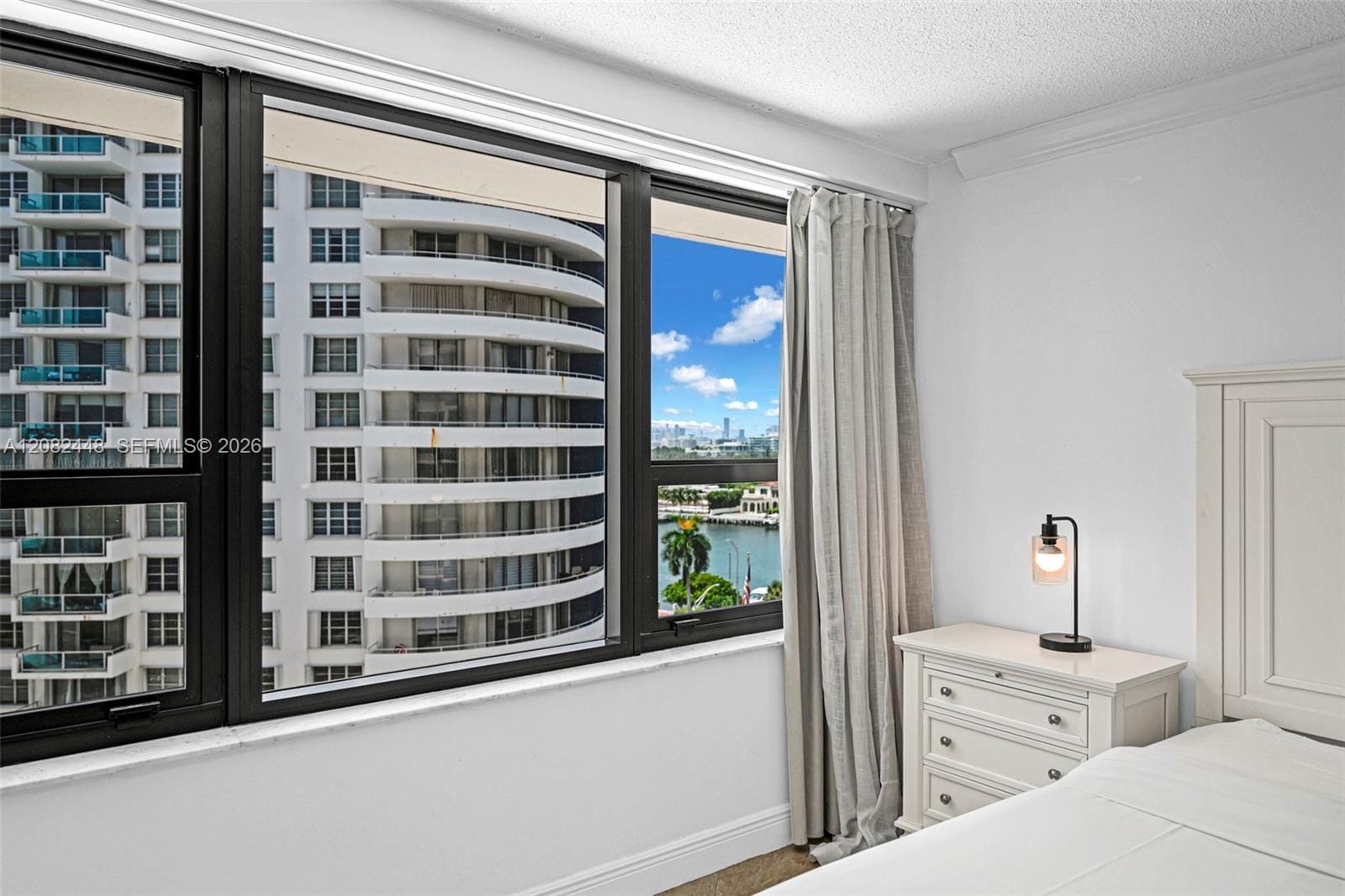 5225 Collins Avenue 1015 — photo 5