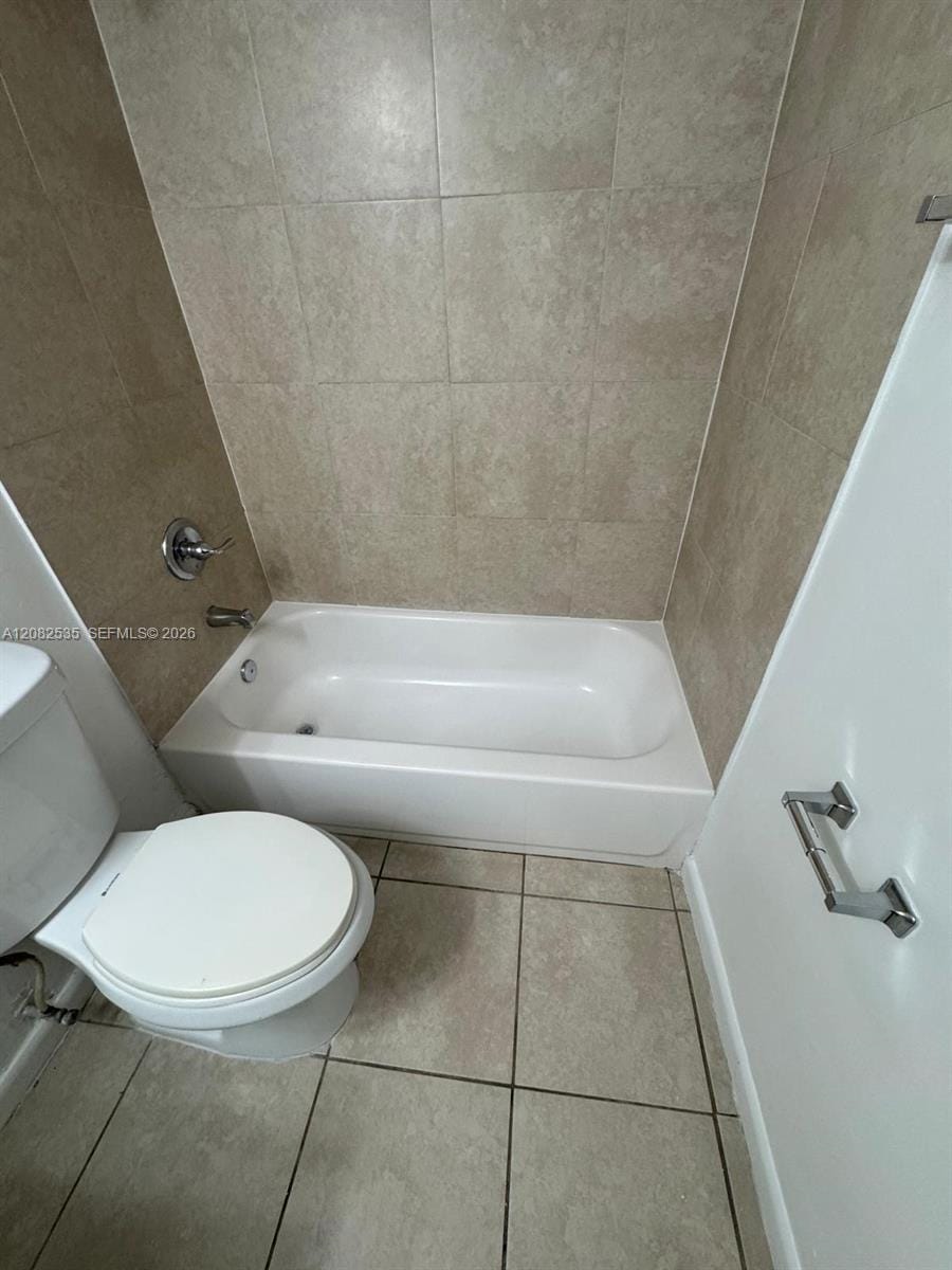 2401 Van Buren Street APT 18 — photo 11
