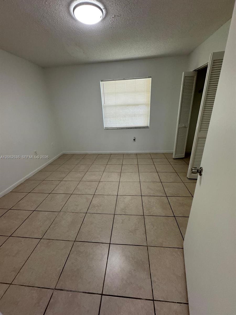 2401 Van Buren Street APT 18 — photo 6
