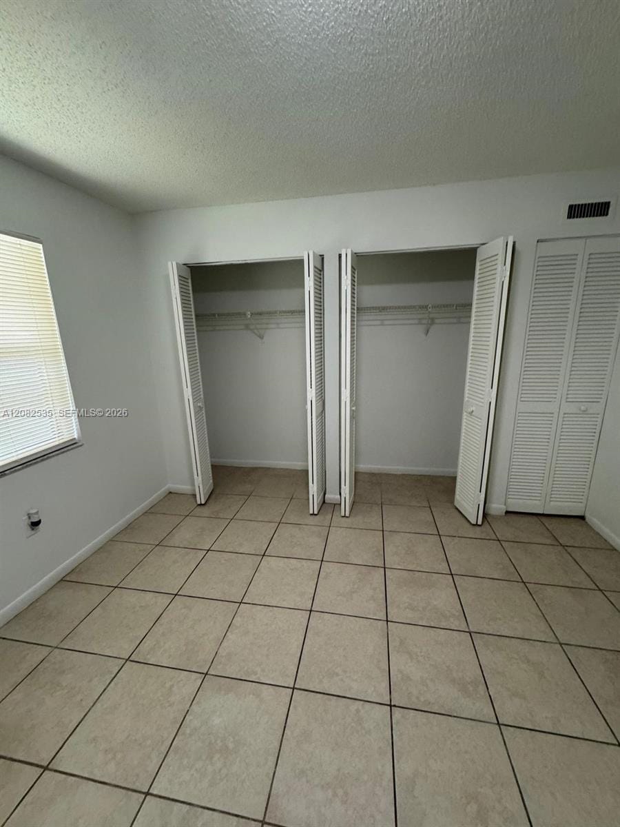 2401 Van Buren Street APT 18 — photo 8