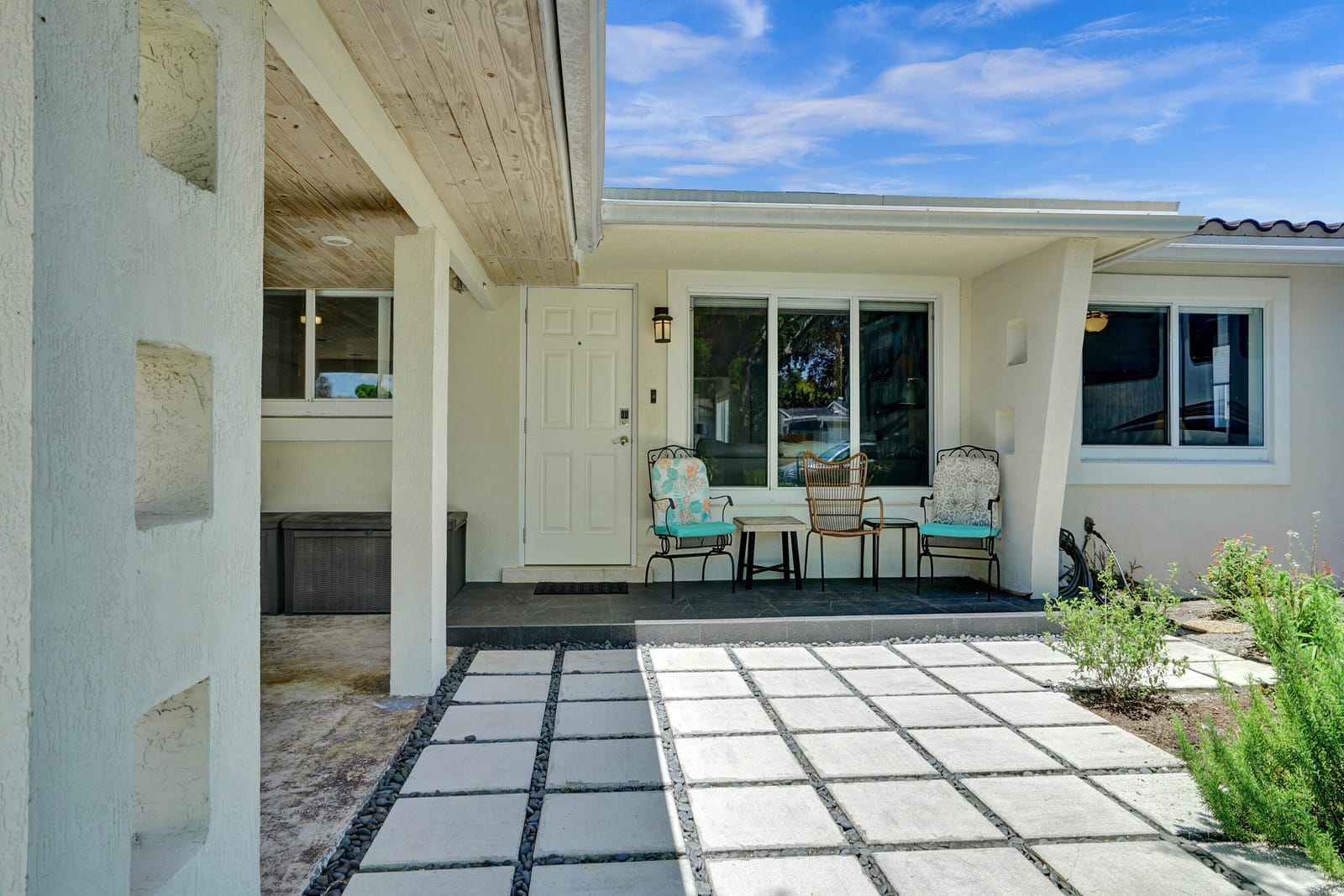 1041 SW 32ND Street — photo 2