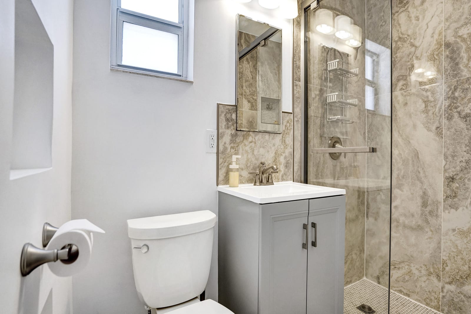 1041 SW 32ND Street — photo 9