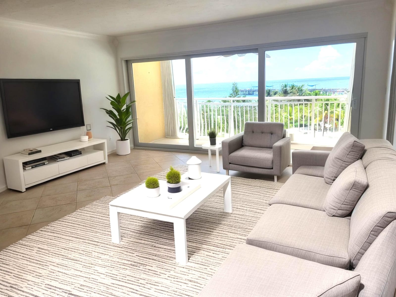 328 N OCEAN Boulevard 607, Pompano Beach, FL 33062