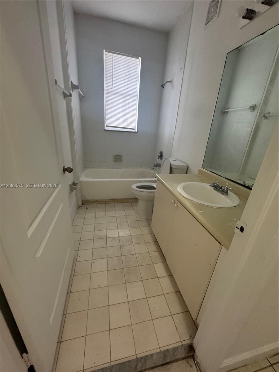 1666 SE 27th Court 109 — photo 3
