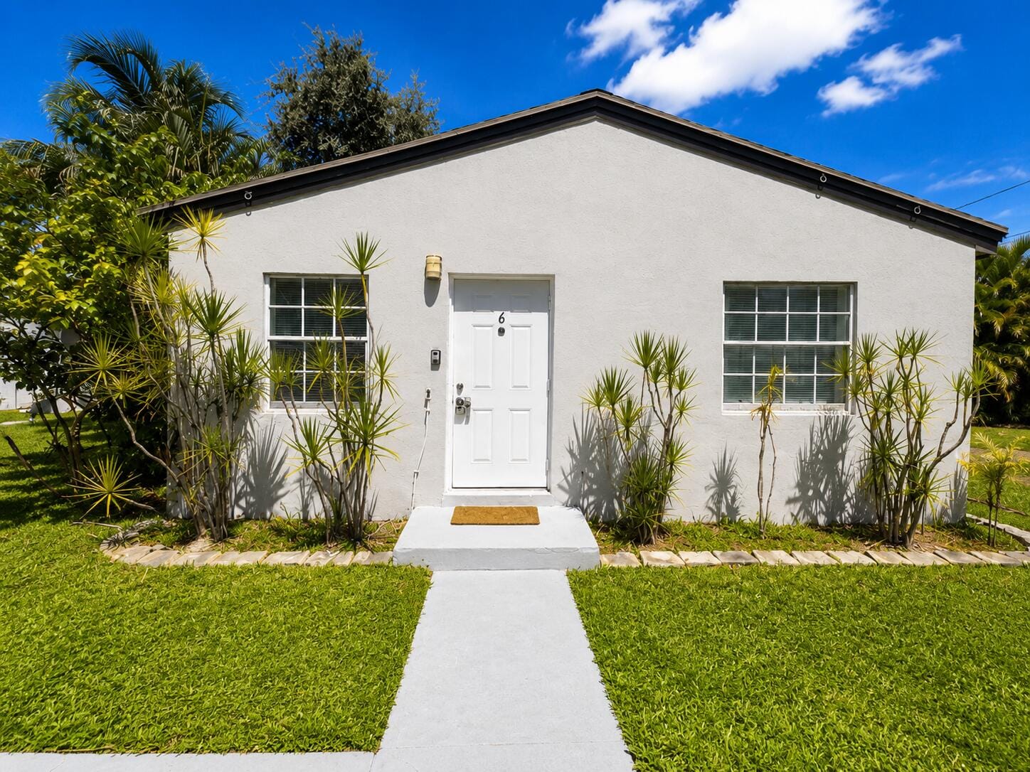 32 Lake Osborne Drive #6, Lake Worth Beach, FL 33461