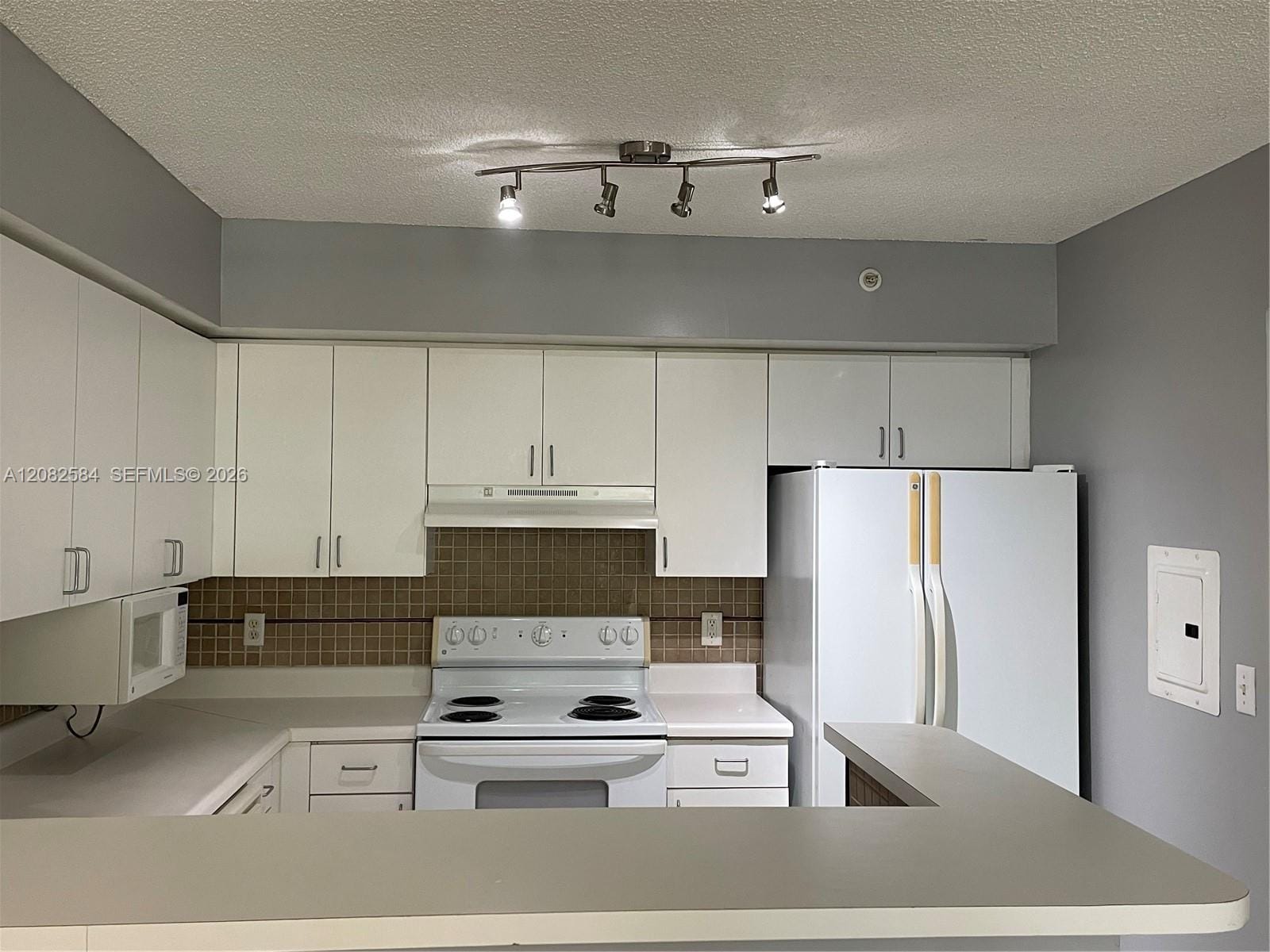 4820 N State Road 7 10108 — photo 6
