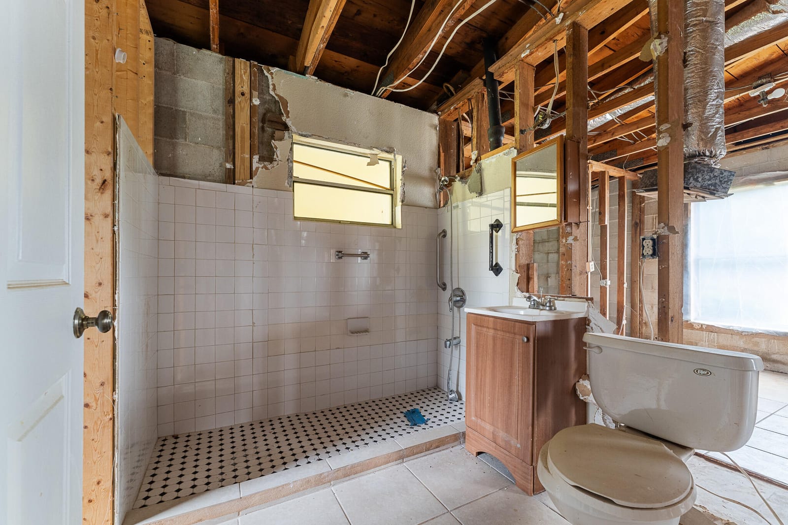 2102 AVENUE P — photo 8