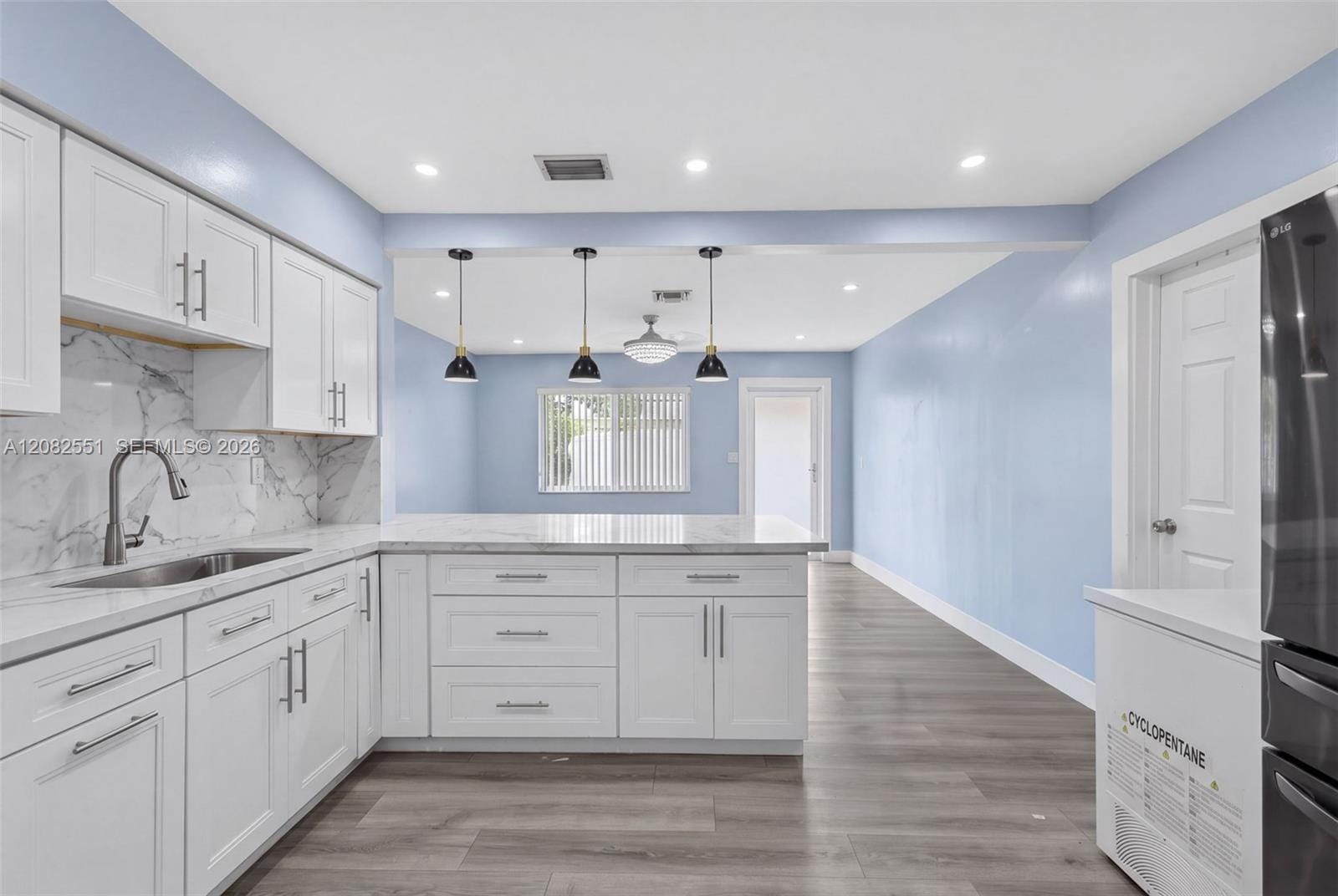1541 SW 32nd Court — photo 7