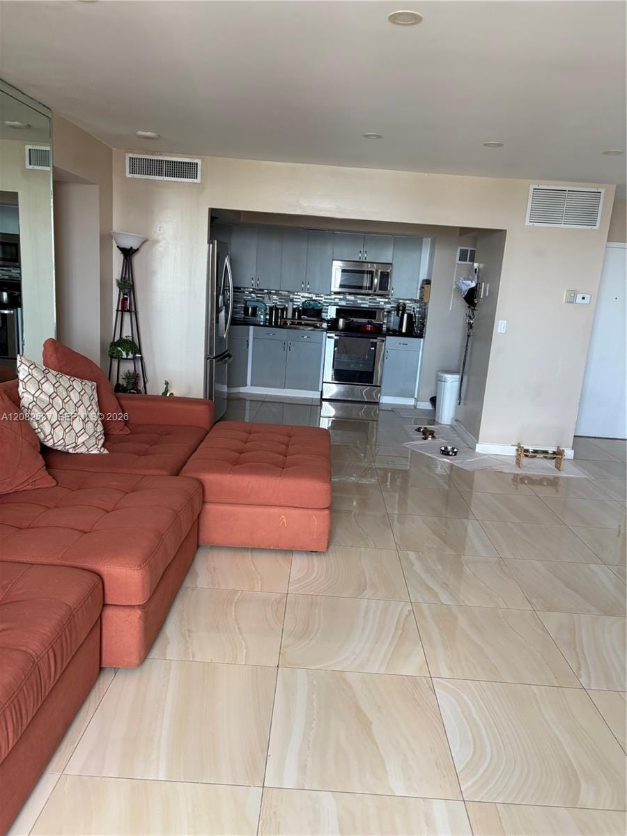 2150 Sans Souci Boulevard B1605 — photo 2