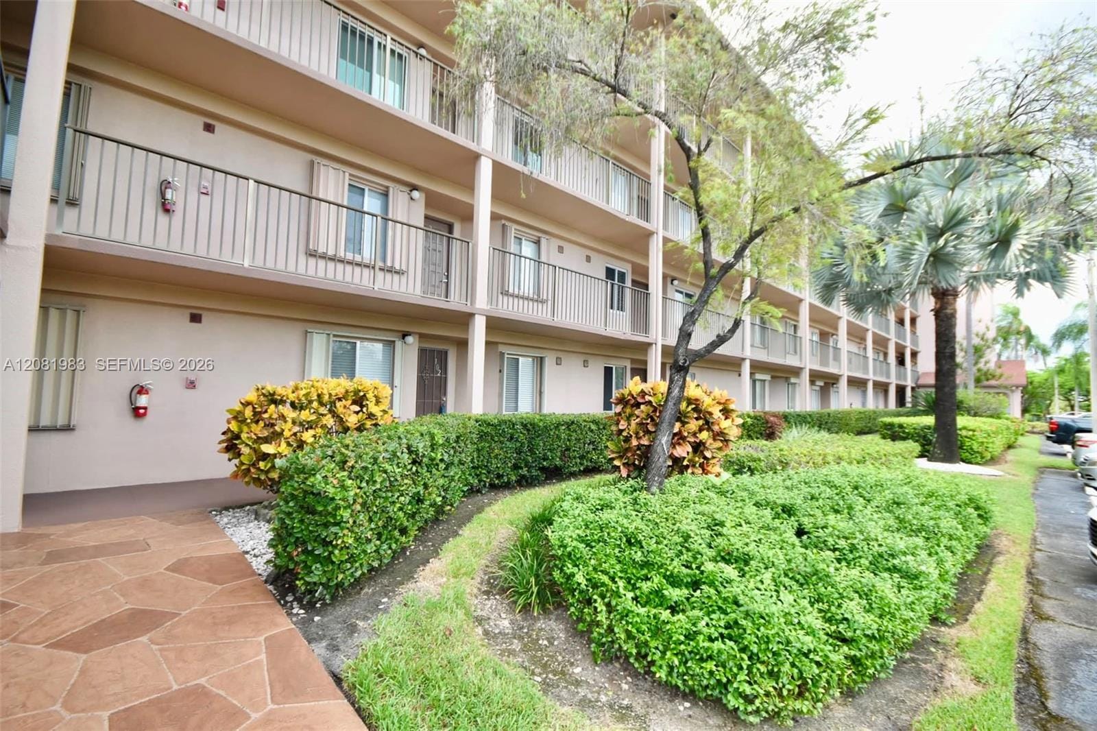 1650 SW 124th Terrace 102D — photo 3