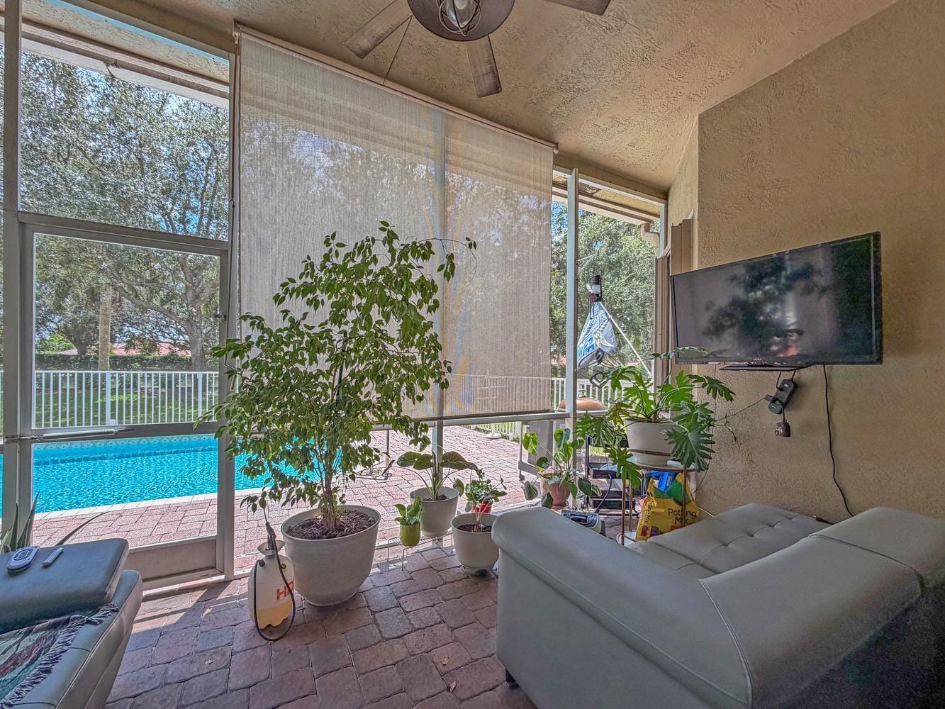 9570 Lantern Bay Circle — photo 10